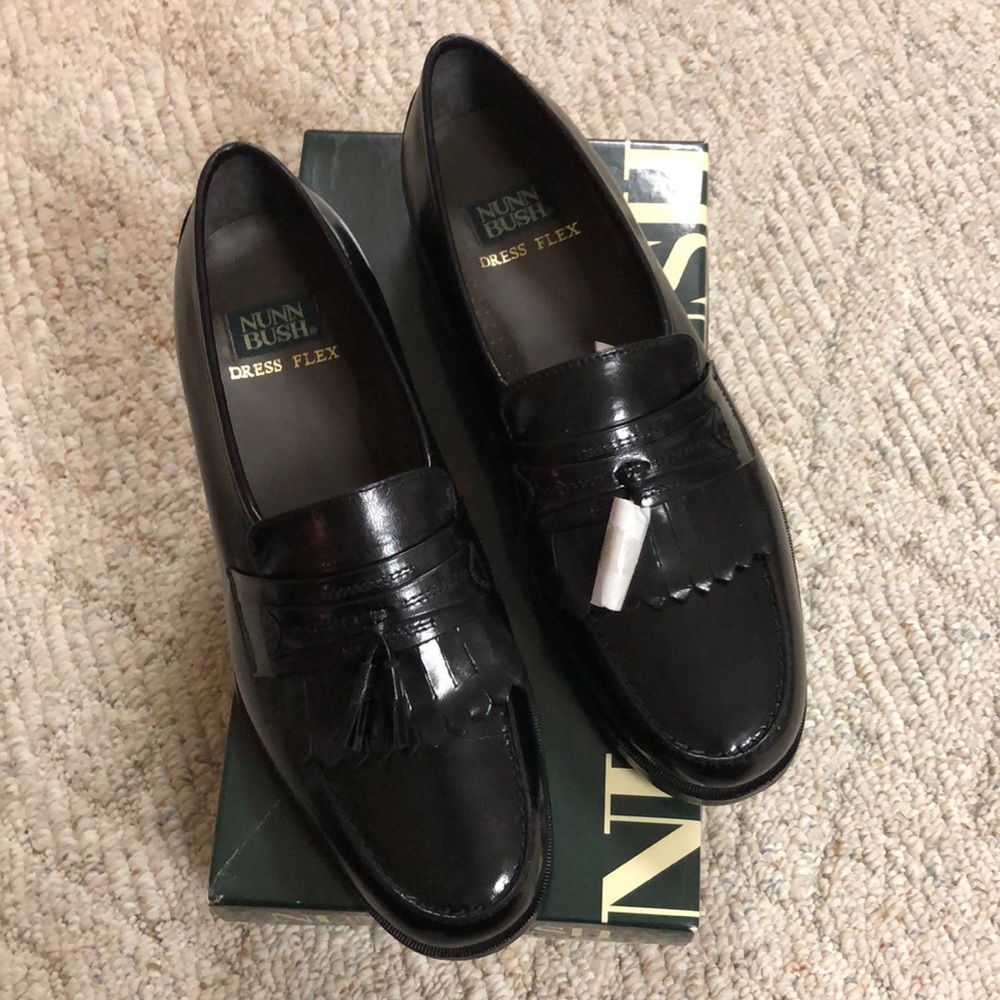 Men's Nun Bush Manning Dress Shoes